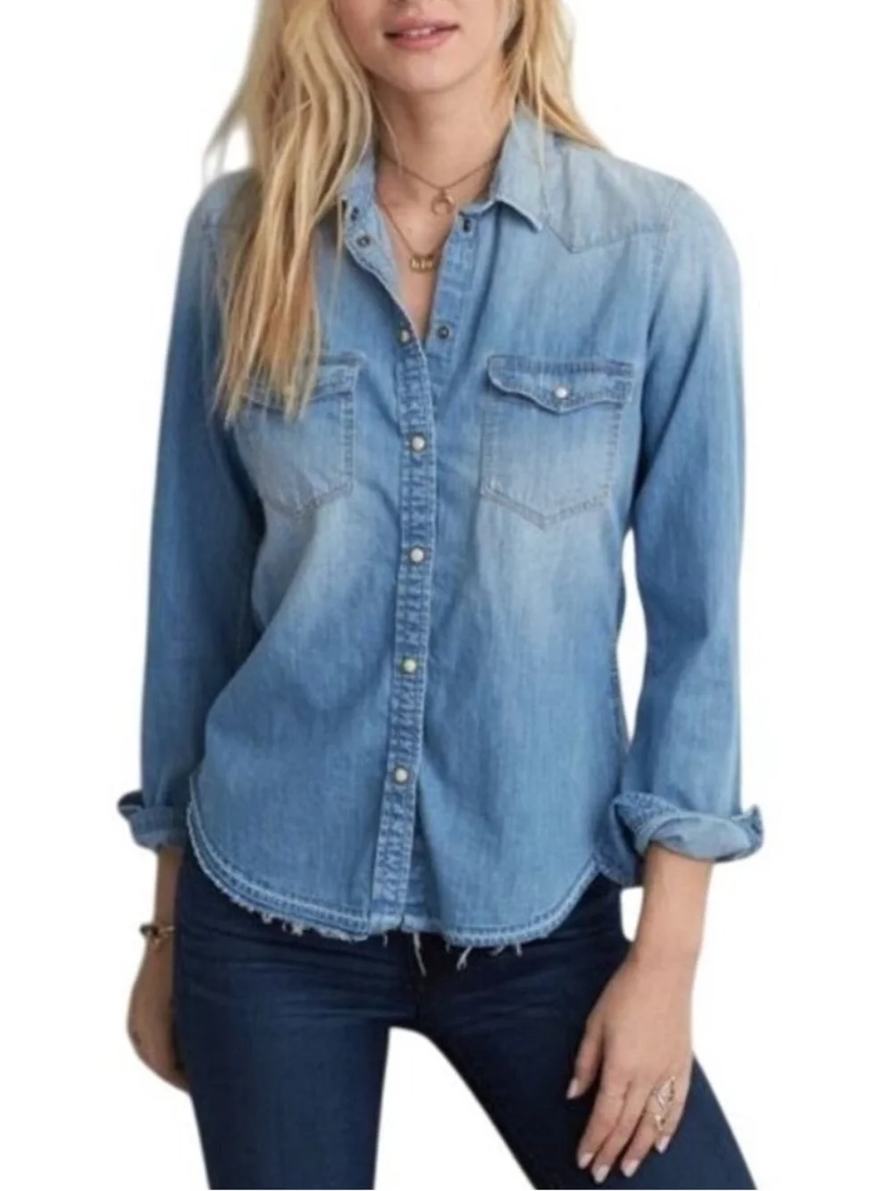 American Eagle Outfitters soft light